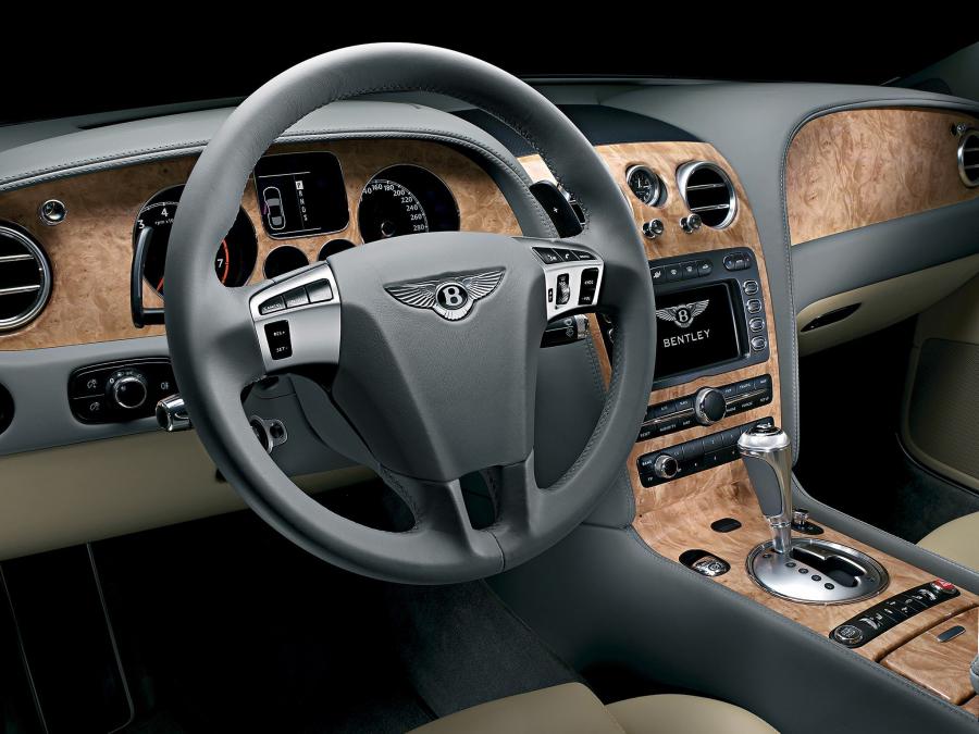 Интерьер Bentley Continental GT Speed 2007 года  (фото 64 из 86)